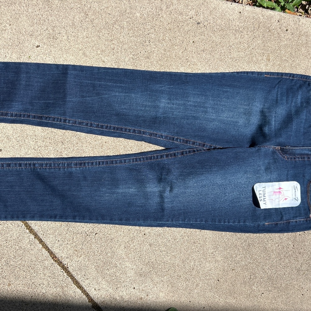 Seven Jeans